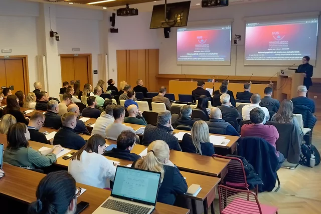 Sudionici strušnog skupa u dvorani NZJZ „Dr. Andrija Štampar“